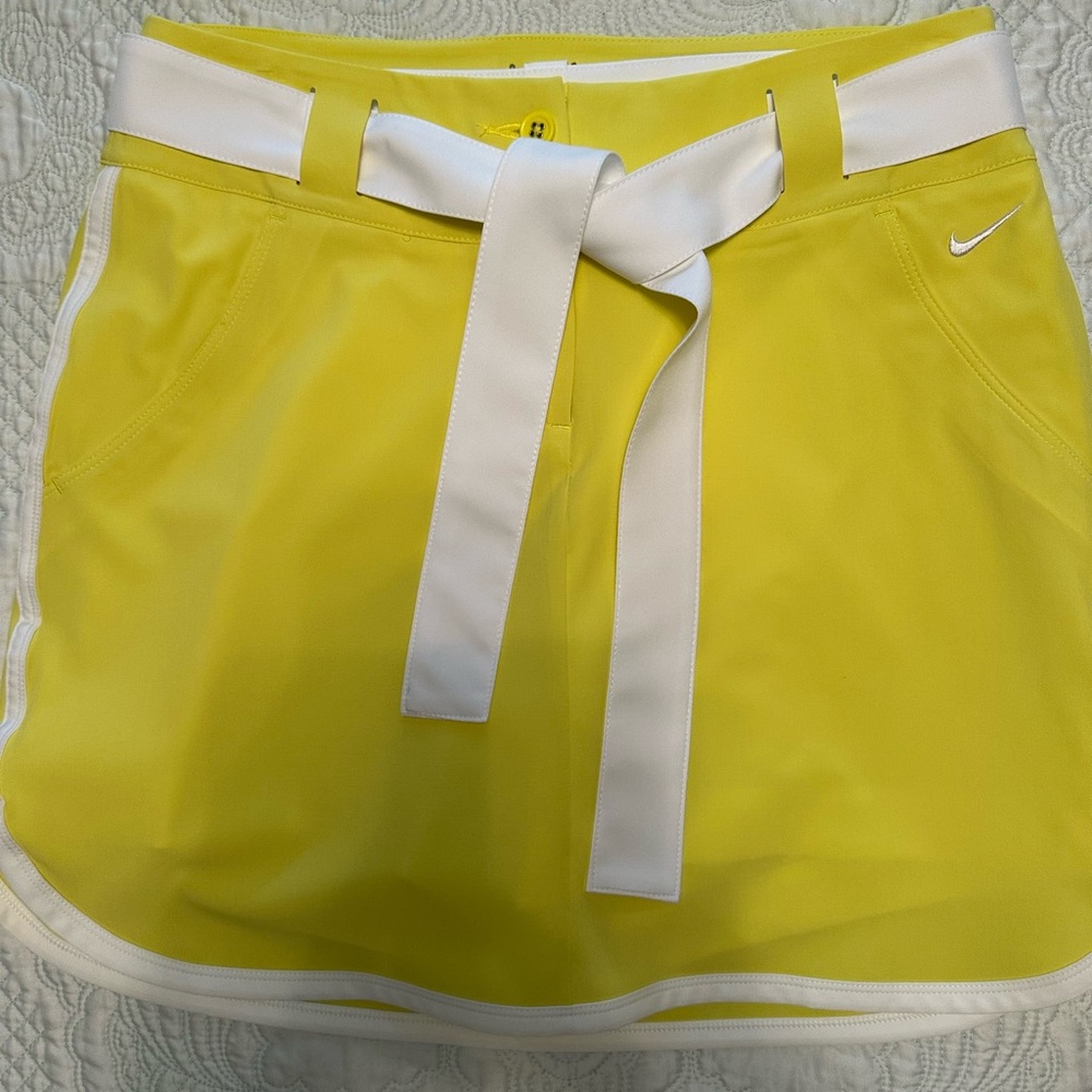 Women Nike Golf Skort Yellow White Belt Tie 4 NWOT